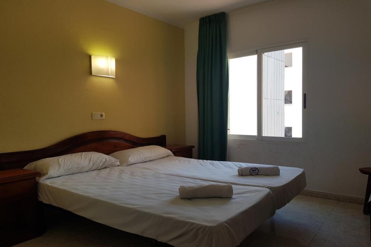 Hotel Castella โยเรตเดมาร์ ภายนอก รูปภาพ