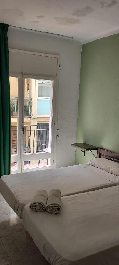 Hotel Castella โยเรตเดมาร์ ภายนอก รูปภาพ