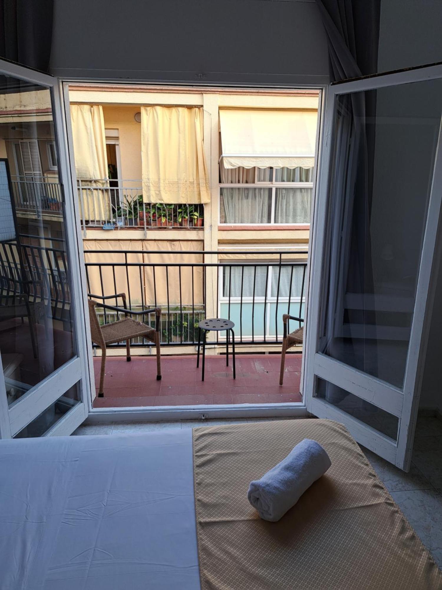 Hotel Castella โยเรตเดมาร์ ภายนอก รูปภาพ