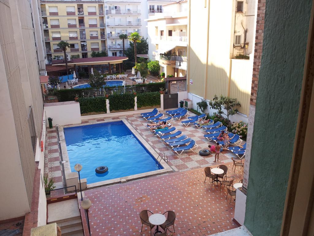 Hotel Castella โยเรตเดมาร์ ภายนอก รูปภาพ