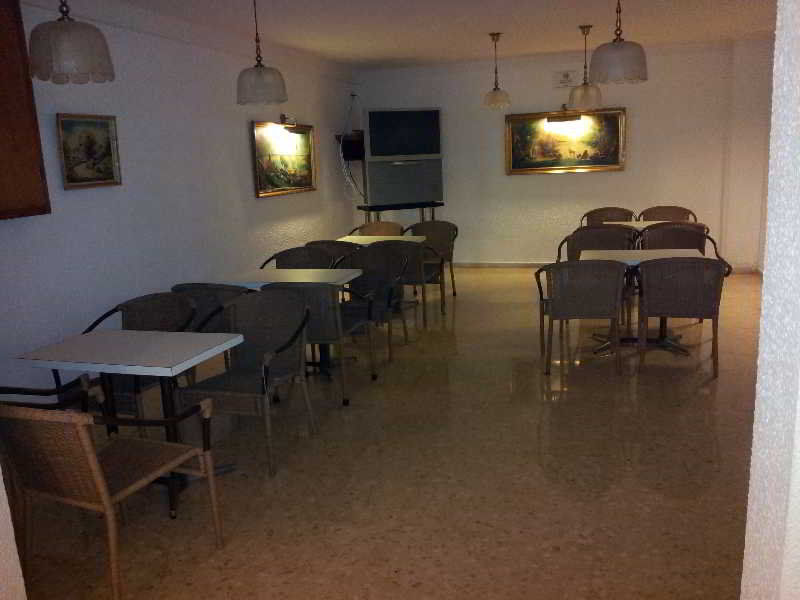 Hotel Castella โยเรตเดมาร์ ภายนอก รูปภาพ