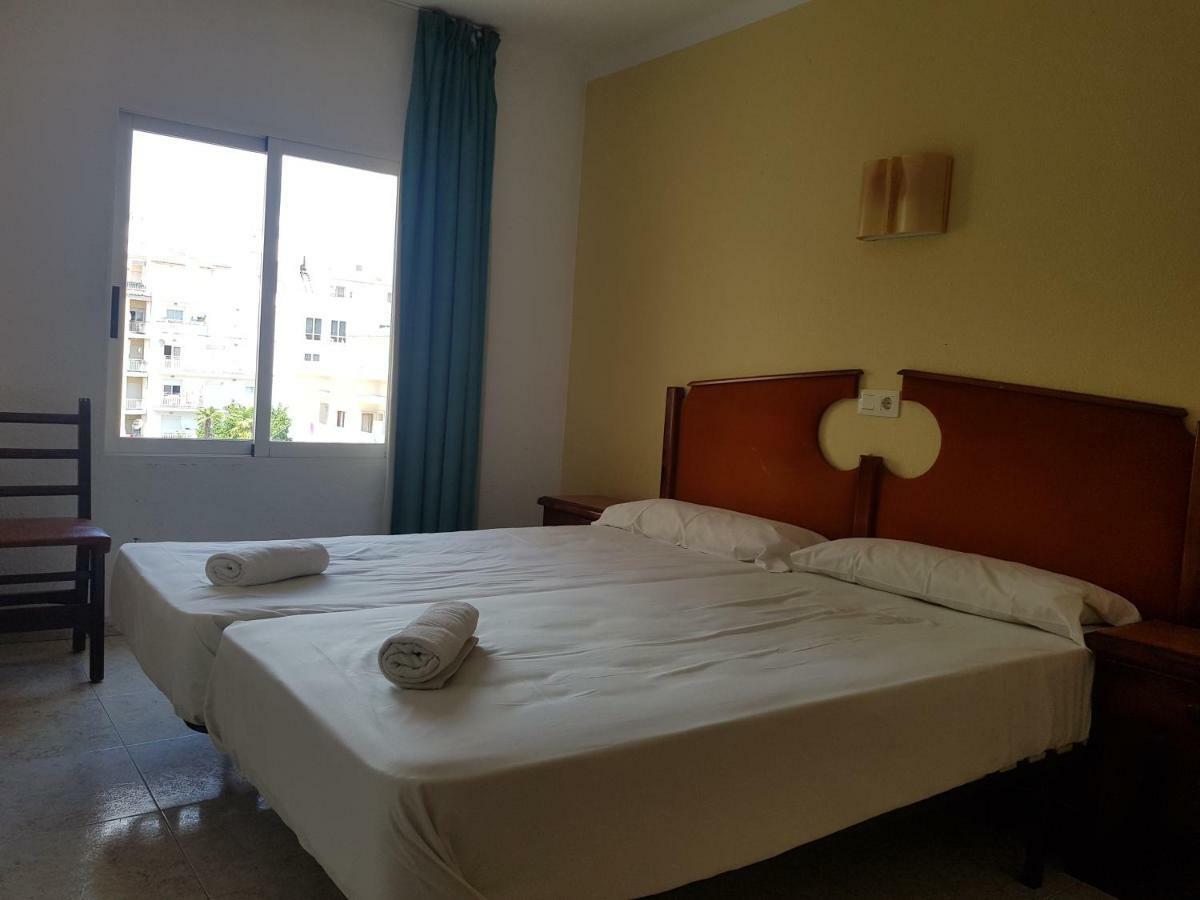 Hotel Castella โยเรตเดมาร์ ภายนอก รูปภาพ