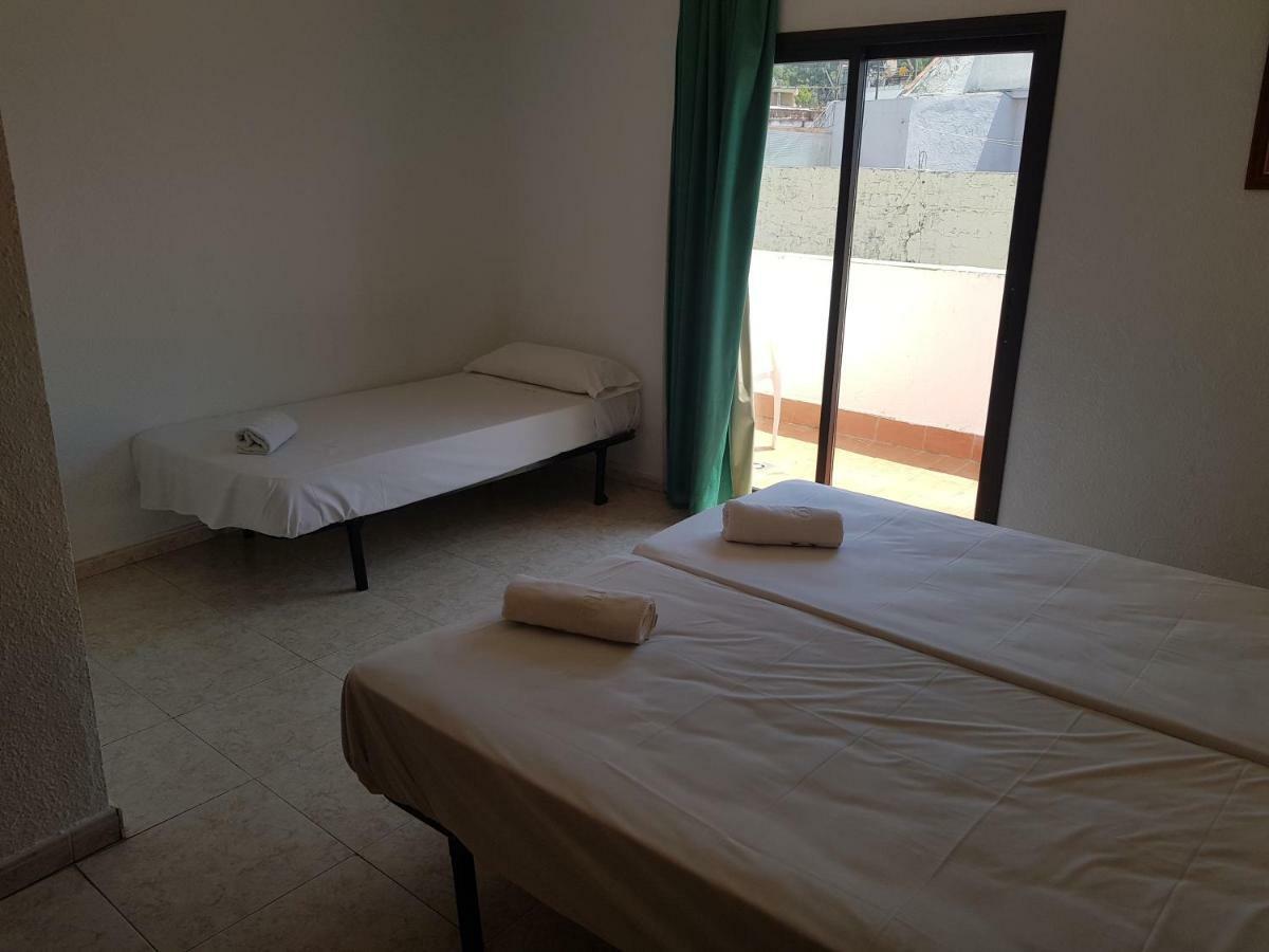 Hotel Castella โยเรตเดมาร์ ภายนอก รูปภาพ