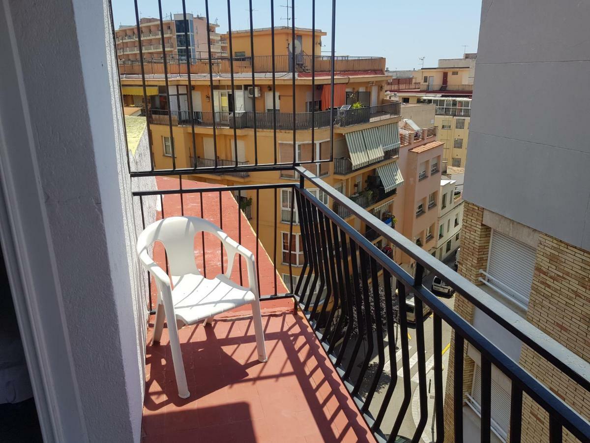 Hotel Castella โยเรตเดมาร์ ภายนอก รูปภาพ